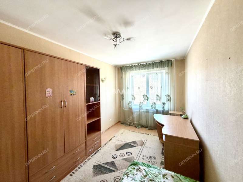 трёхкомнатная квартира на улице Героя Советского Союза Усилова дом 1