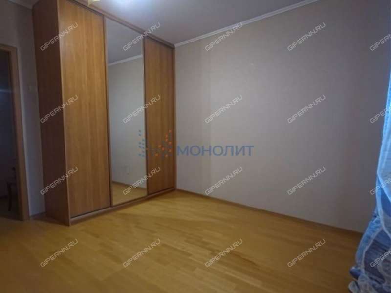 трёхкомнатная квартира на улице Верхнепечёрская дом 14