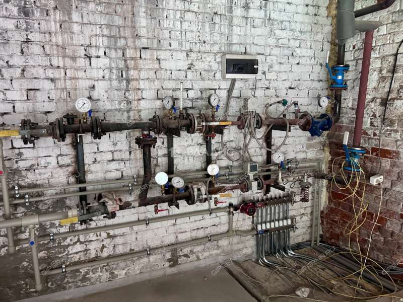 здание под офис, торговую площадь на Гордеевской улице