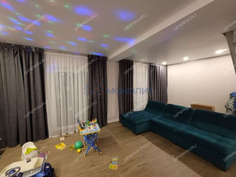 дом на улице Садовая деревня Малая Ельня