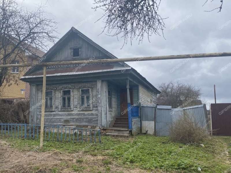 дом на Центральной улице