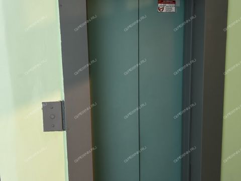 3-komnatnaya-ul-burevestnika-d-16 фото