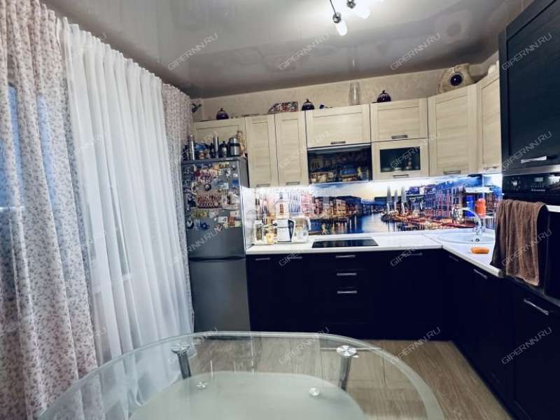 трёхкомнатная квартира на Победной улице дом 16