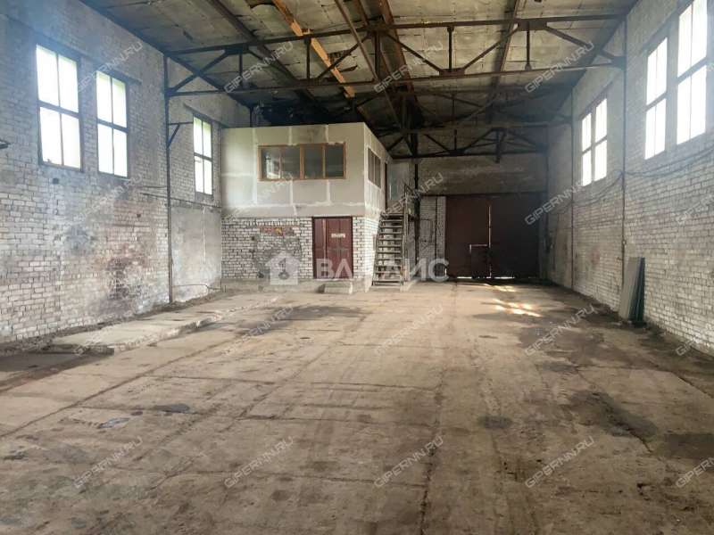 помещение под производственную площадь на улице Чернышевского город Семёнов