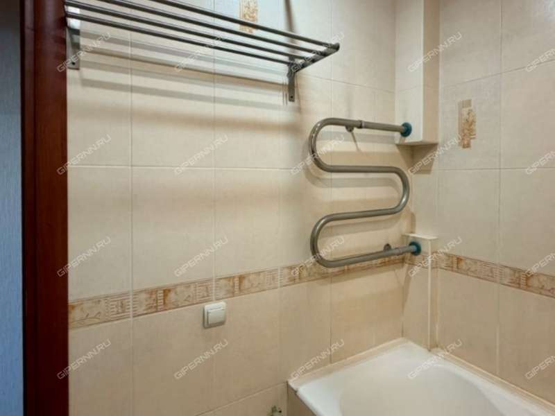 трёхкомнатная квартира на улице Мельникова дом 30