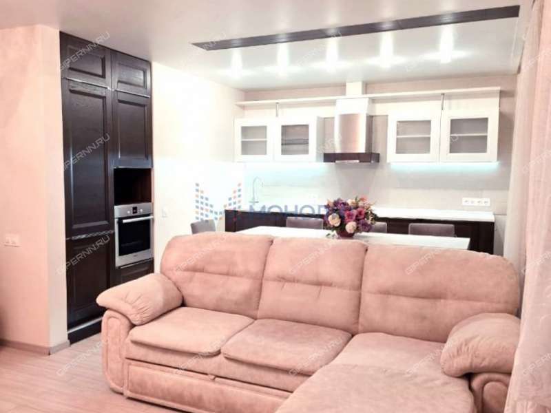 трёхкомнатная квартира на проспекте Октября дом 25