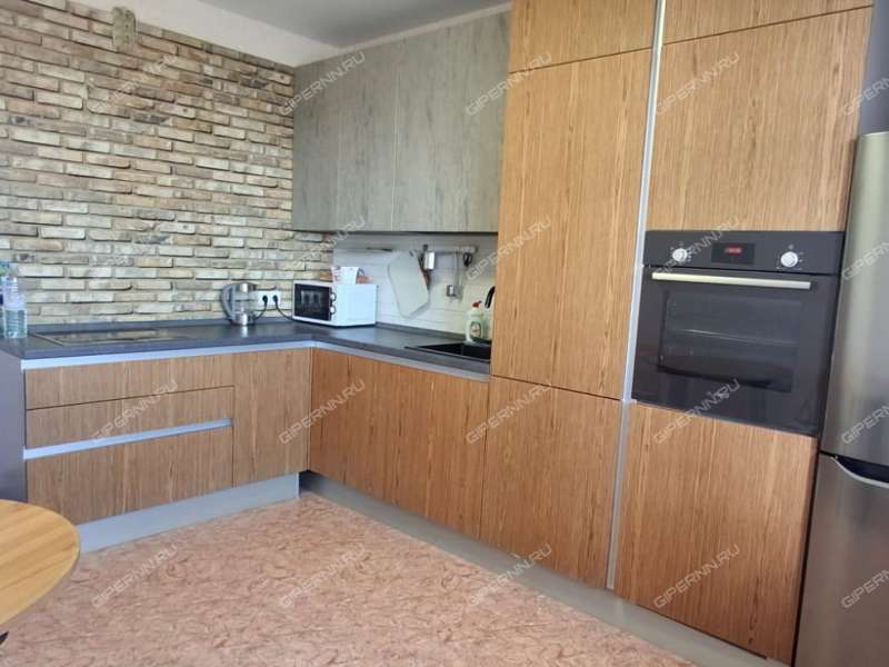 двухкомнатная квартира на Бурнаковской улице дом 97