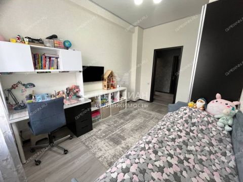 2-komnatnaya-ul-strazh-revolyucii-d-32 фото