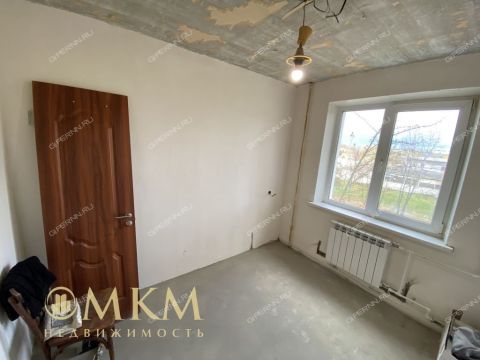 4-komnatnaya-ul-yuliusa-fuchika-d-37 фото