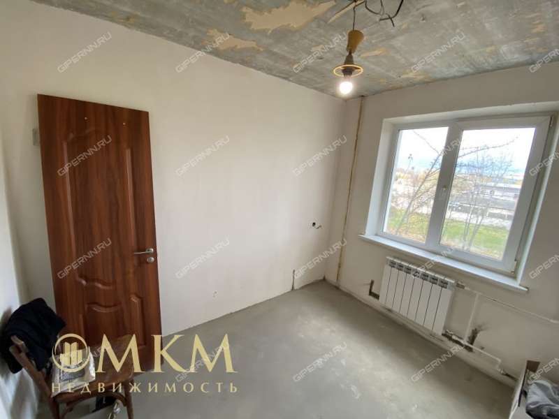 четырёхкомнатная квартира на улице Юлиуса Фучика дом 37