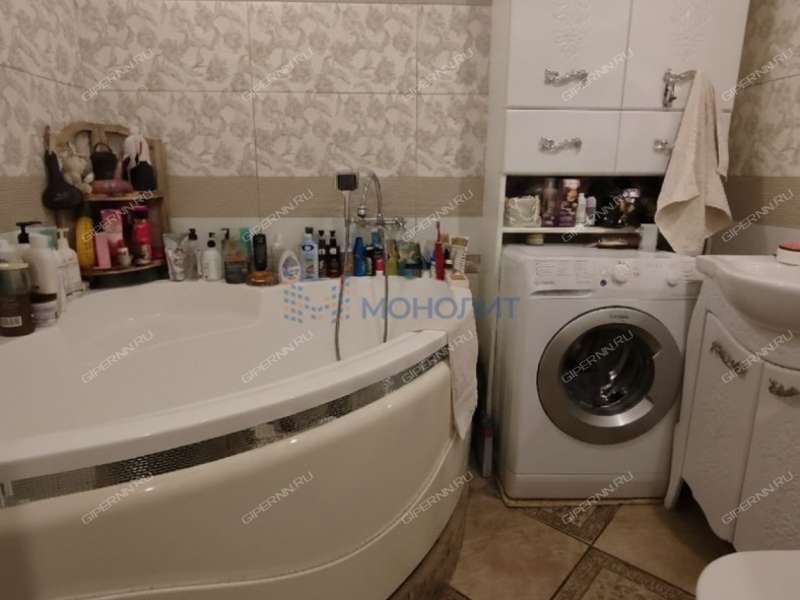 трёхкомнатная квартира на улице Ванеева дом 86