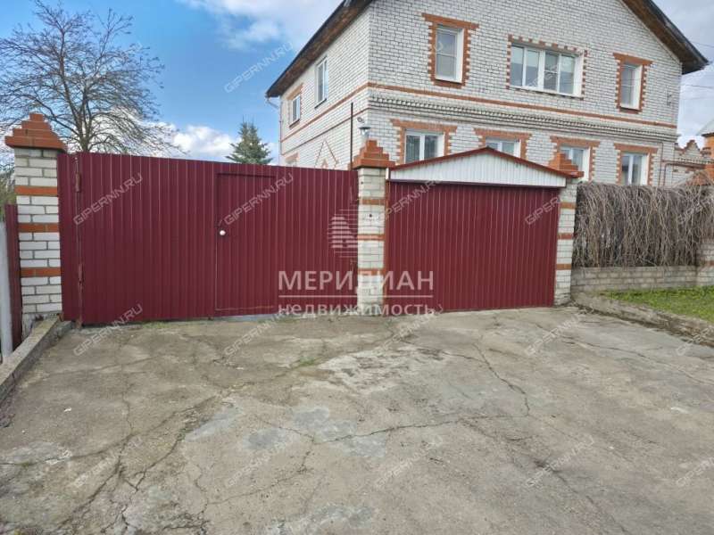 трёхкомнатная квартира на улице Андреева дом 43