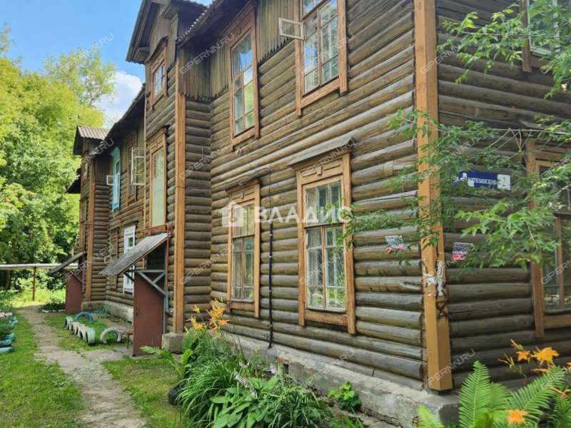 трёхкомнатная квартира на Партизанской улице дом 2