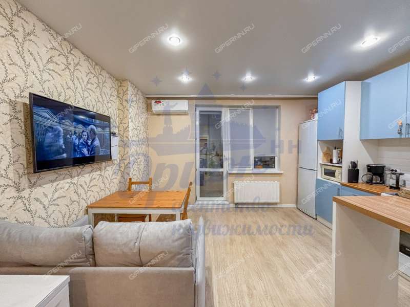 однокомнатная квартира на улице Июльских Дней дом 1, к2