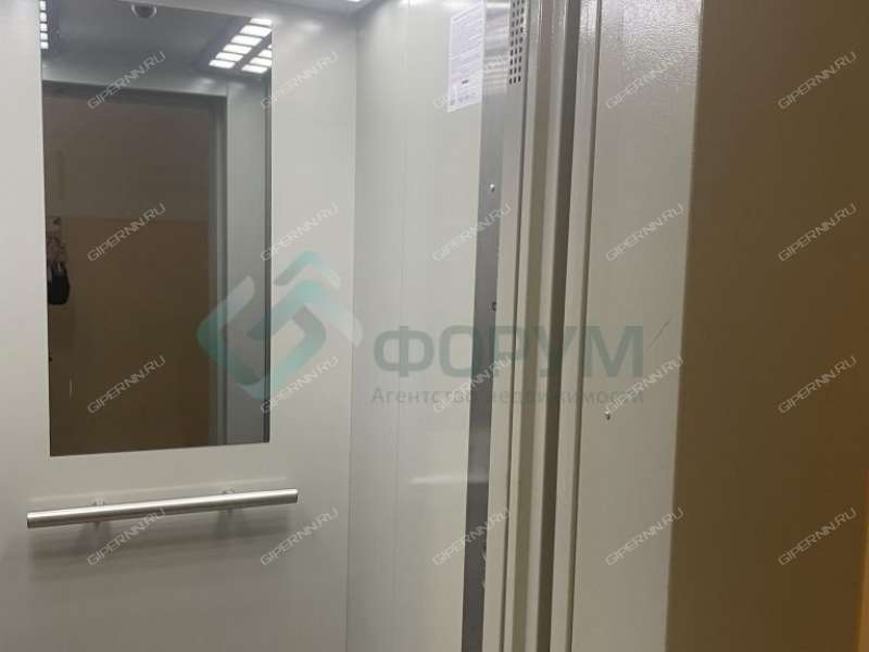 трёхкомнатная квартира на улице Максима Горького дом 148