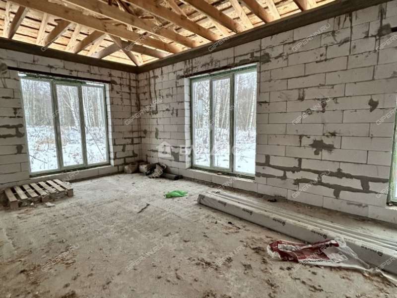 дом на улице Счастливая село Елховка