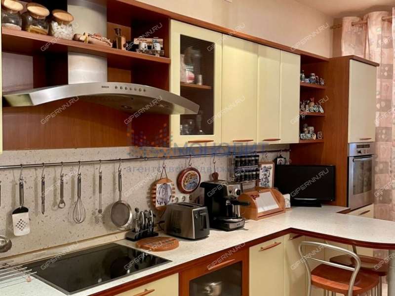 трёхкомнатная квартира на улице Семашко дом 12