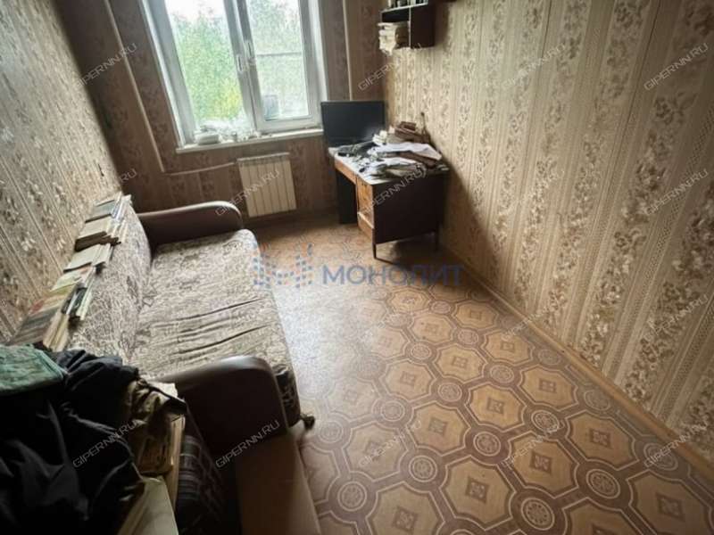 трёхкомнатная квартира на улице Маршала Малиновского дом 9