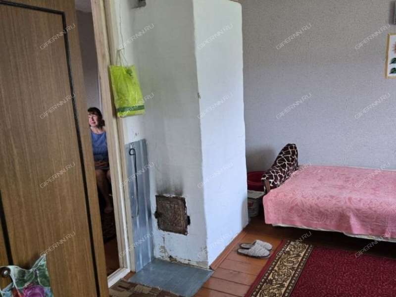 дом на улице Победы село Валки