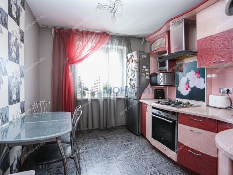 4-komnatnaya-pl-komsomolskaya-d-2-k1 фото