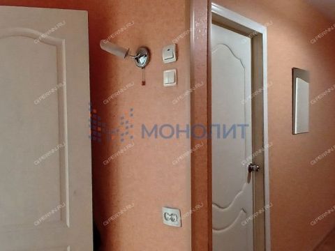 2-komnatnaya-ul-verhnepecherskaya-d-12 фото