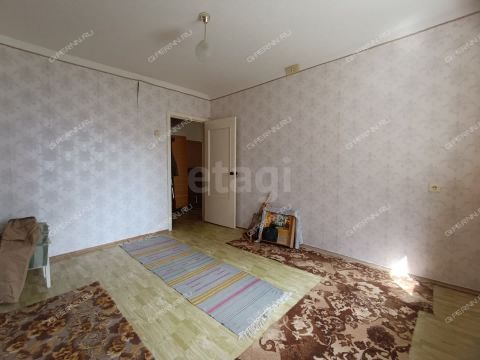 2-komnatnaya-ul-verhnepecherskaya-d-7-k2 фото
