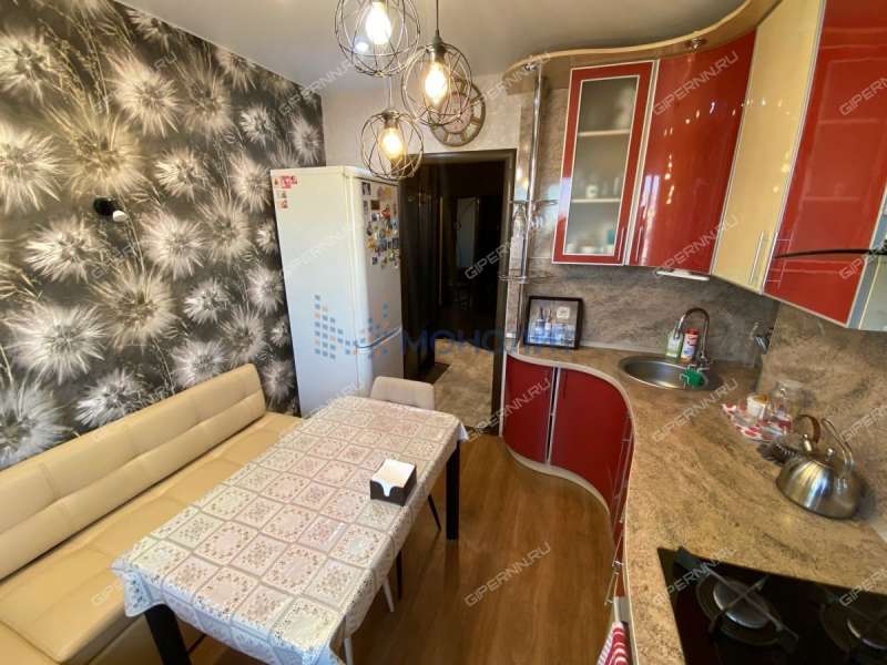 двухкомнатная квартира на проспекте Бусыгина дом 56