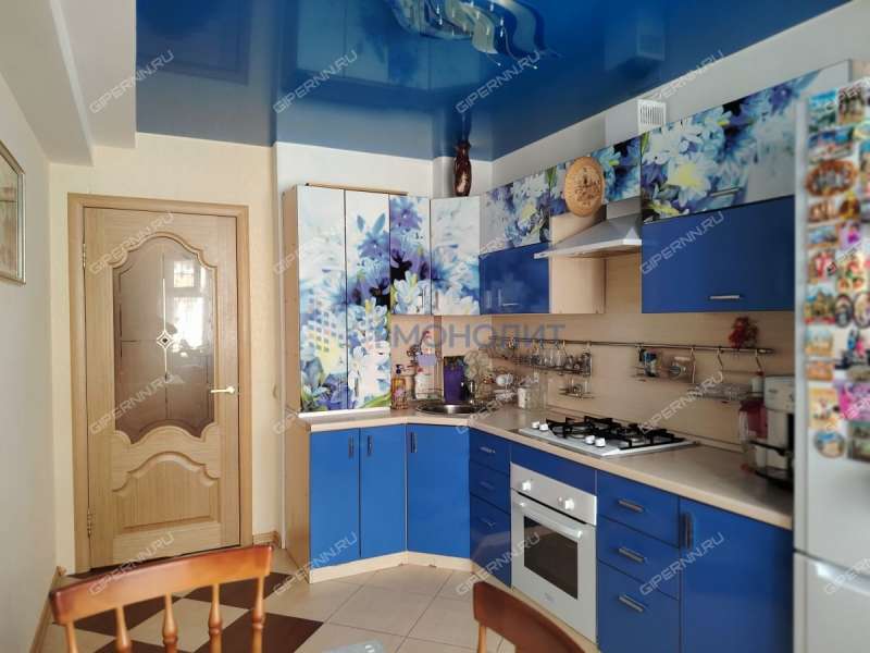 трёхкомнатная квартира на улице Октябрьской Революции дом 45А