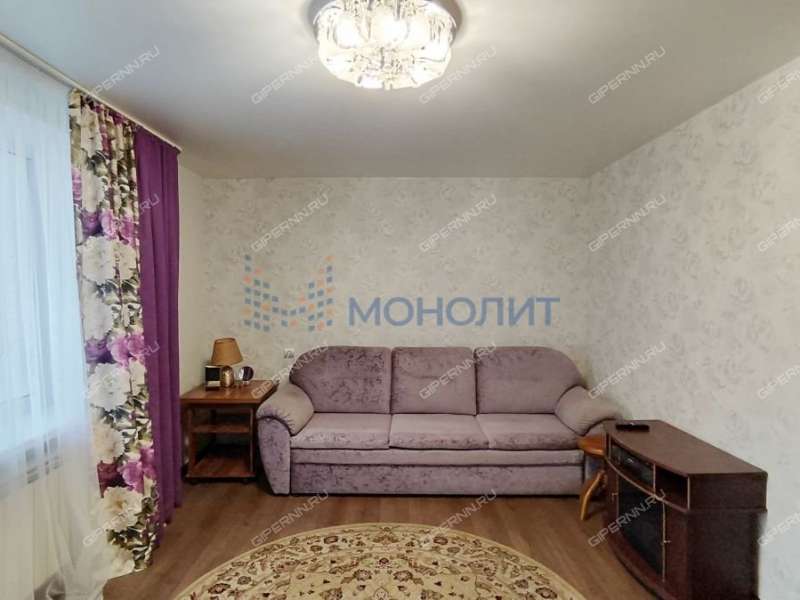 трёхкомнатная квартира на улице Родионова дом 180