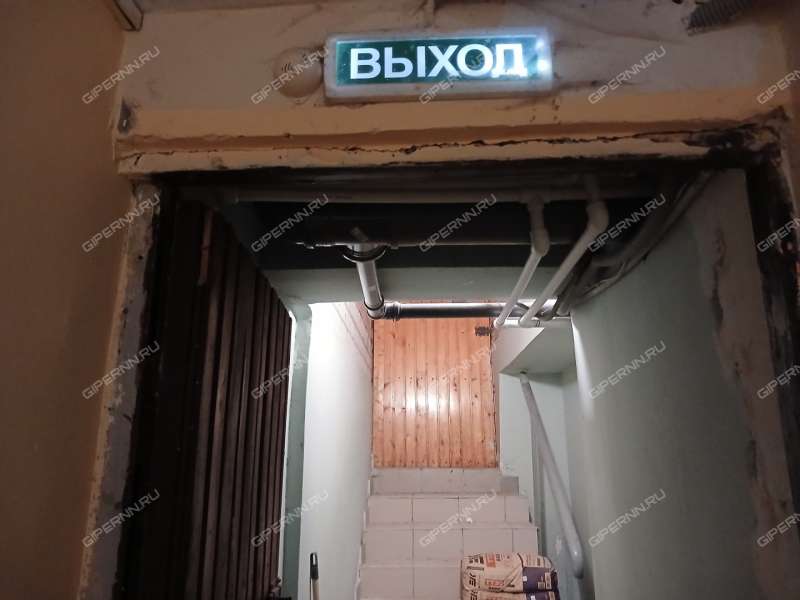 здание под торговую площадь, недвижимость под медицинские учреждения на Горной улице