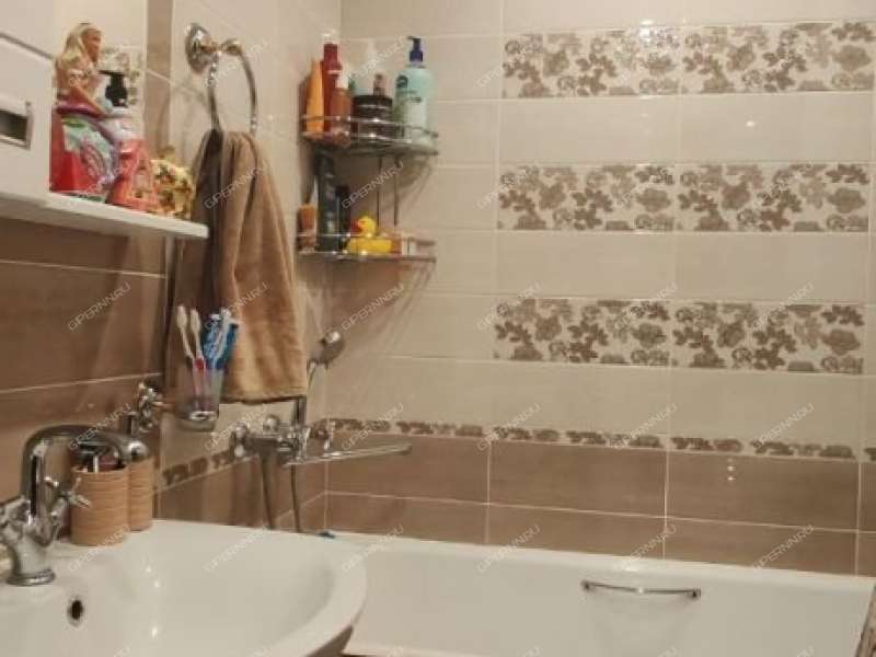 трёхкомнатная квартира на улице Красных Партизан дом 18