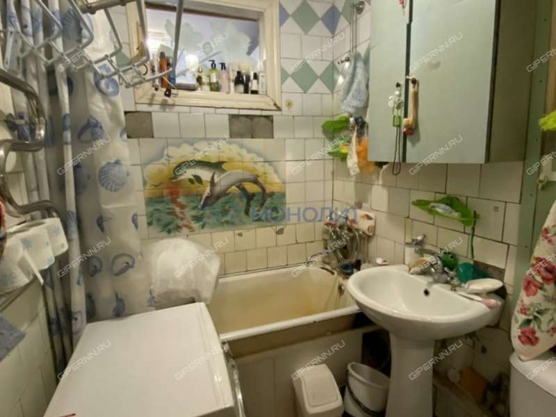 трёхкомнатная квартира на улице Энтузиастов дом 8