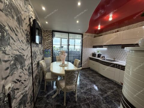 3-komnatnaya-mkr-shherbinki-1-y-d-13-k2 фото