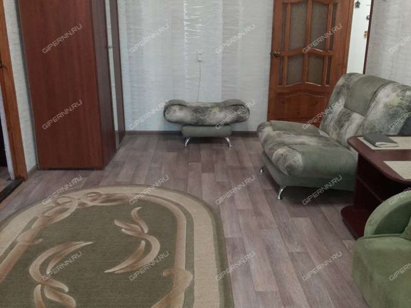 трёхкомнатная квартира на проспекте Бусыгина дом 18