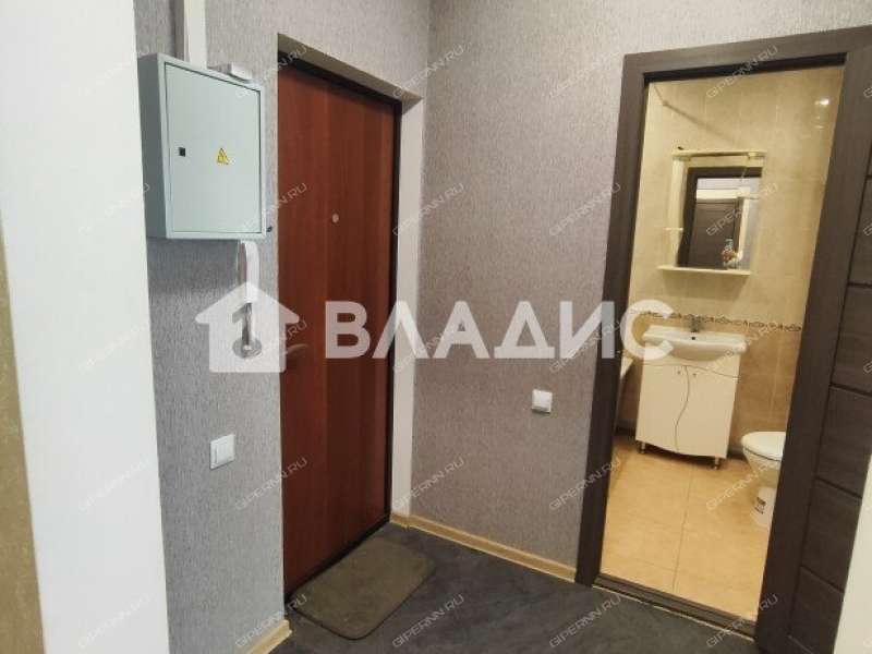 однокомнатная квартира на бульваре 60-летия Октября дом 23 к4