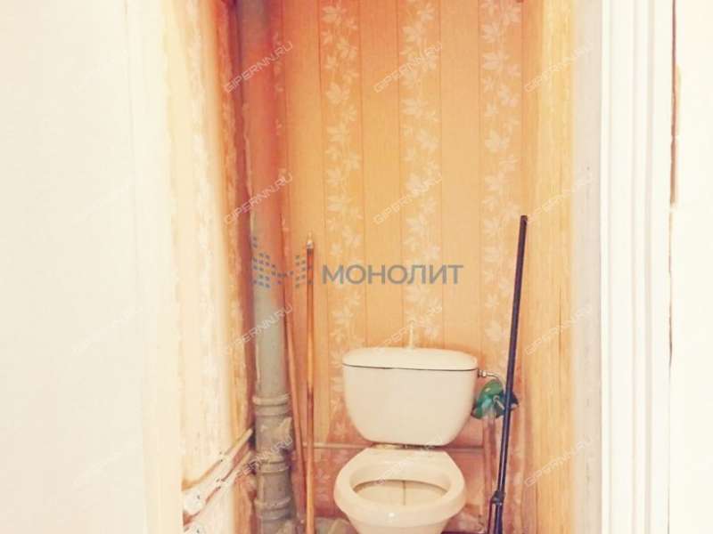 трёхкомнатная квартира в 2-м микрорайоне дом 41 город Бор