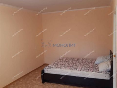 2-komnatnaya-b-r-zarechnyy-d-9 фото