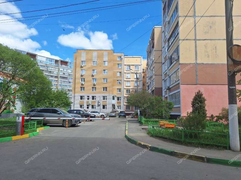 трёхкомнатная квартира на Керченской улице дом 28