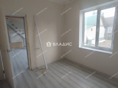dom-poselok-parizhskoy-kommuny-ul-nekrasova-d-5 фото