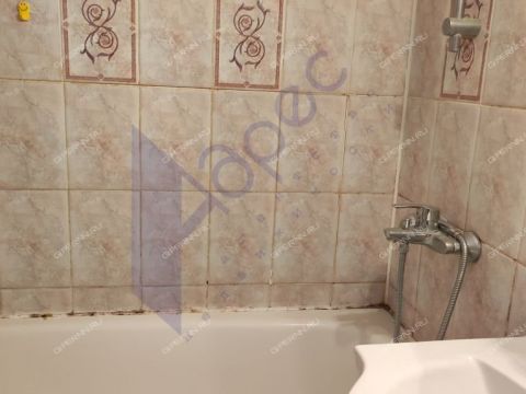 3-komnatnaya-ul-40-let-pobedy-d-13 фото