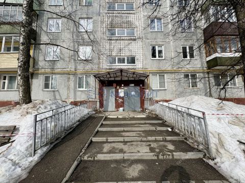 3-komnatnaya-ul-tropinina-d-4 фото