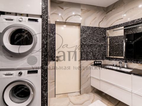 3-komnatnaya-ul-rodionova-d-192-k3 фото