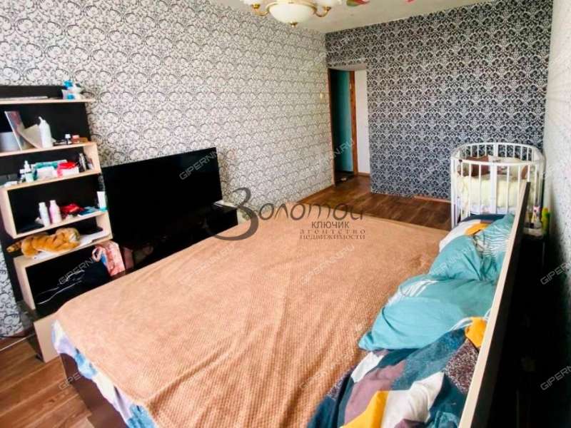 трёхкомнатная квартира на улице Островского дом 5