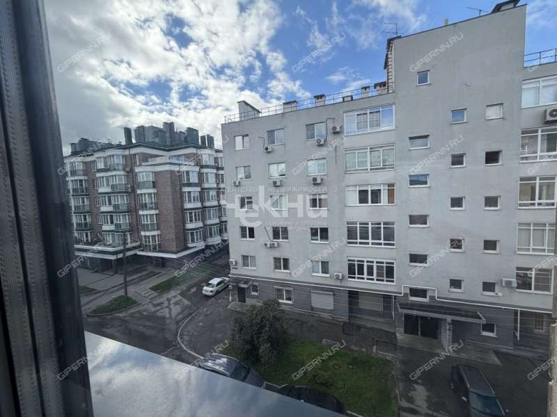 трёхкомнатная квартира на улице Соревнования