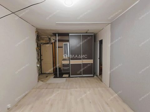 3-komnatnaya-ul-pyatigorskaya-d-12 фото