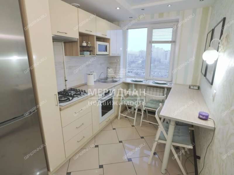 двухкомнатная квартира на улице Сергея Есенина дом 4Б