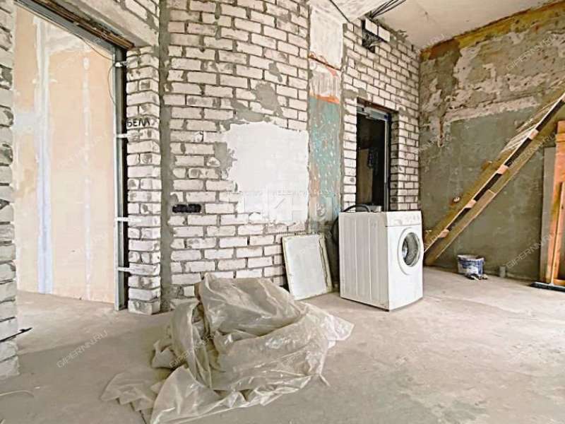 пятикомнатная квартира на улице Композитора Касьянова дом 1