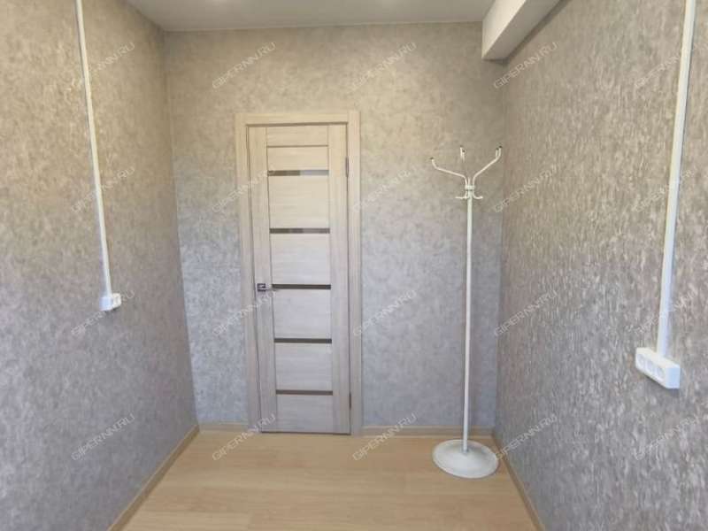 комната в доме 28 на Молодёжном проспекте