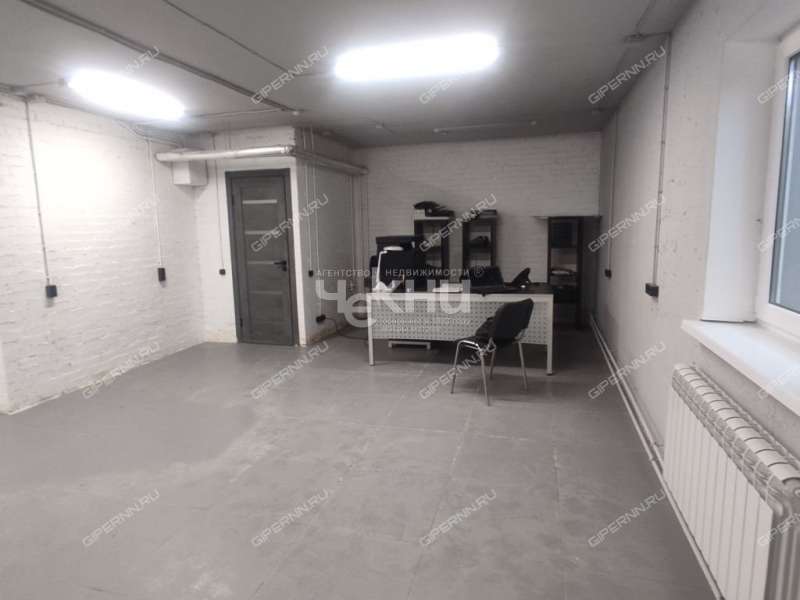 помещение под коммерческую недвижимость на Артельной улице