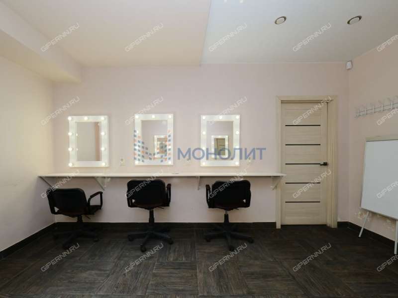 помещение под помещение свободного назначения на Дальней улице